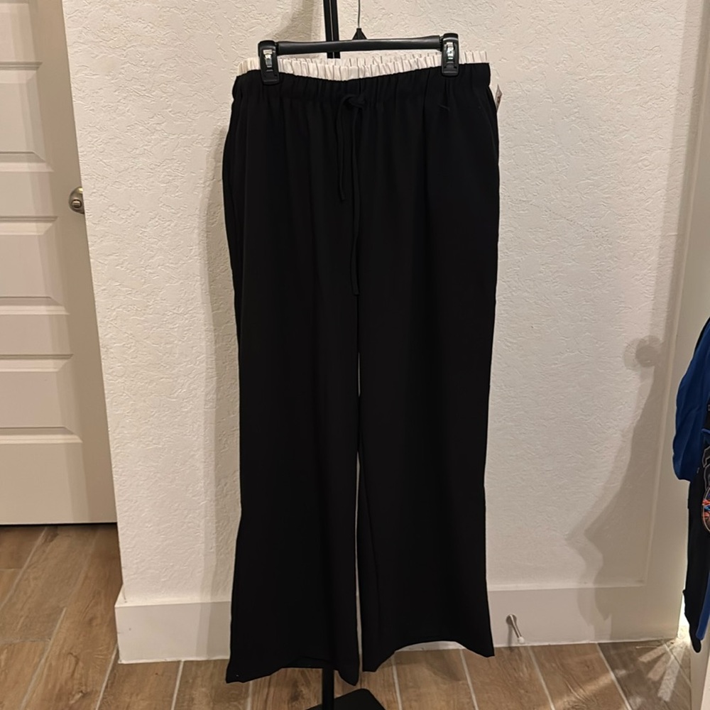 Plus size wide leg drawstring trousers with striped edging at waist!